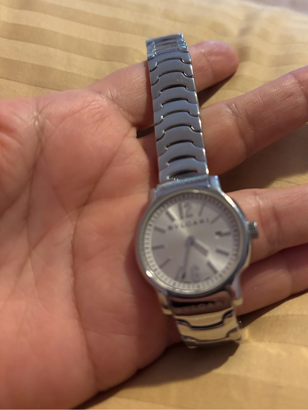 Stainless Silver-Tone Round Dial Wristwatch